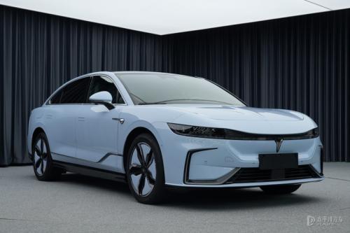 曝岚图首款轿车追光申报图 直指蔚来ET7