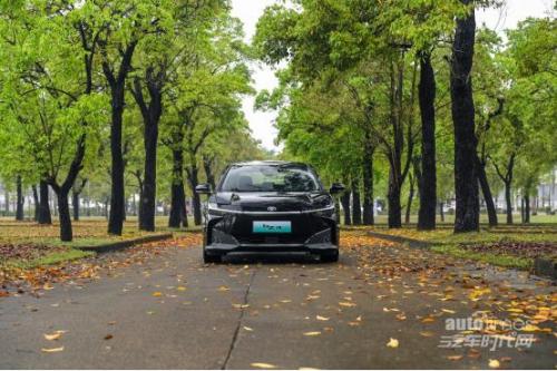 单月爆卖5836辆!一汽丰田bZ3扛起合资新能源大旗