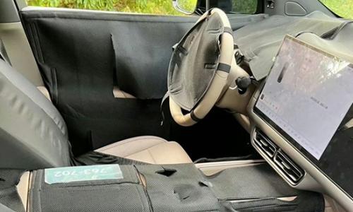 旗下首款纯电SUV 理想i8内饰谍照曝光