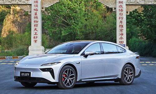 双动力配置 2025款东风奕派eπ007实车亮相