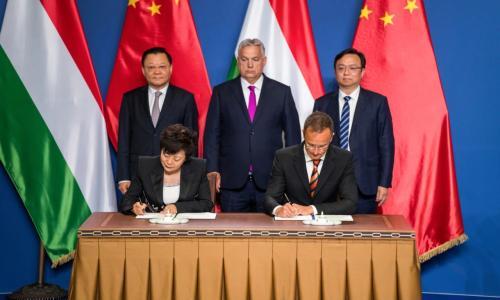 E周看点 | 比亚迪欧洲总部落户匈牙利；哪吒汽车被申请破产审查