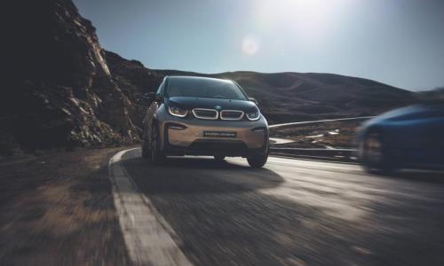 纯电动BMW i3快充畅行款上市 售30.58万元