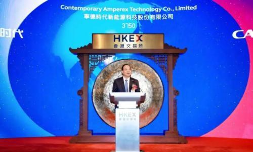 坐拥两个万亿市值,宁德时代"挣得多花得也多"