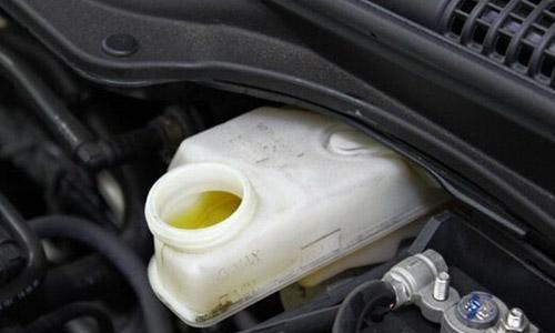 刹车油可以用什么油代替 刹车油你了解吗?