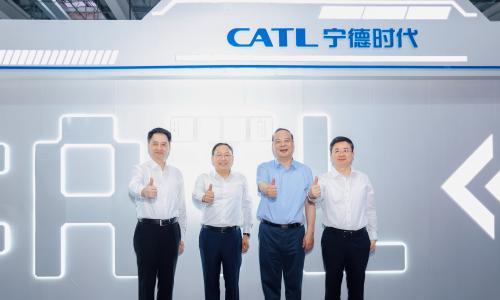 宁德时代携手问界,以"厂中厂"模式加速扩产