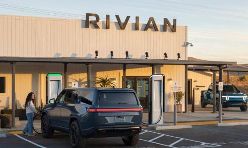 美国电动汽车制造商Rivian第二季度产量和交付量均下跌