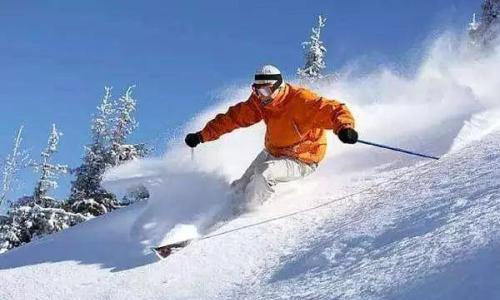 新年小姐姐和斯柯达柯米克GT的滑雪之旅