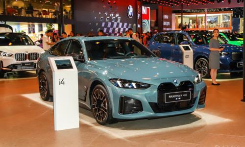 2025成都车展: 宝马i4 M60上市 售54.99万