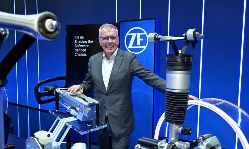 IAA 2025: 采埃孚展示软件定义底盘与电动化出行技术