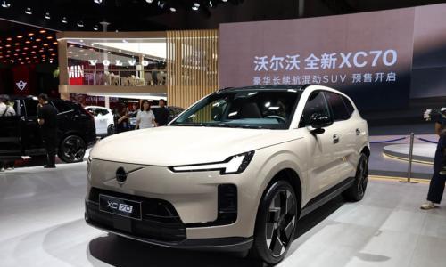 26.99万的沃尔沃XC70,手把手教BBA卖混动?