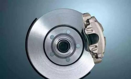 汽车冷知识: 鼓式、盘式刹车哪种更靠谱?