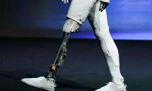 X9增程装发动机换小电池价格还不便宜,小鹏真的是在开倒车?