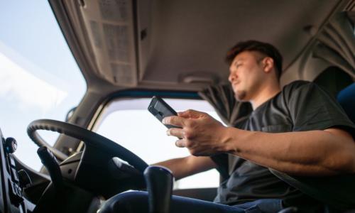 Seeing Machines推出全球首创的"注意力共享"功能 增强商用车辆的注意力分散检测能力