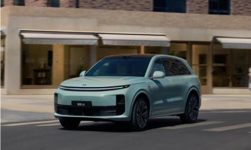 增程护城河被"填平",销量目标下调至64万辆,理想汽车如何破局?