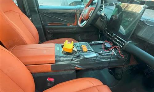 采用家族式设计 捷途纵横F700内饰谍照曝光