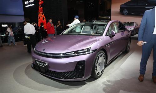 2025广州车展: 昊铂A800亮相,内饰首次发布