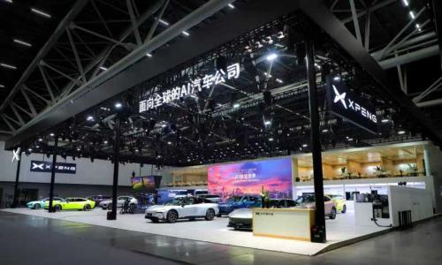 2025广州车展: 小鹏汽车全系车型亮相 明年一季度3款增程车型上市