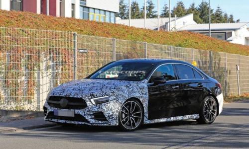 最大功率306马力 奔驰A35 AMG三厢轿车版谍照