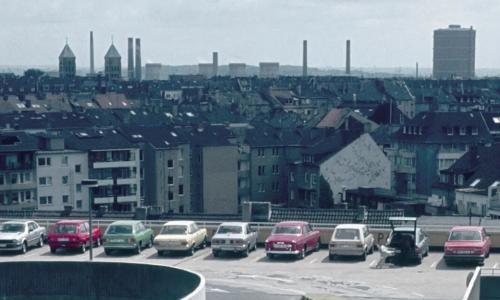 新能源车主: 省下的油钱,还不够填保费的"坑"?