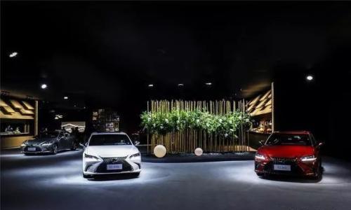 日系豪华来袭 雷克萨斯全新ES性价比优势明显