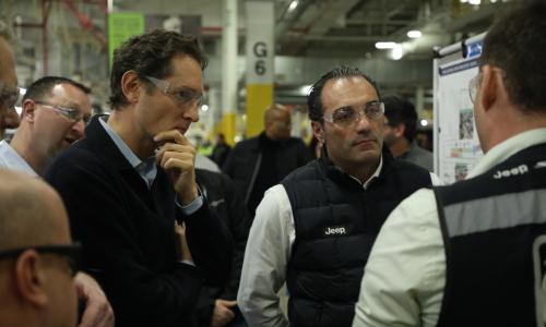 Stellantis CEO支持德国推动放宽欧盟汽车排放规则