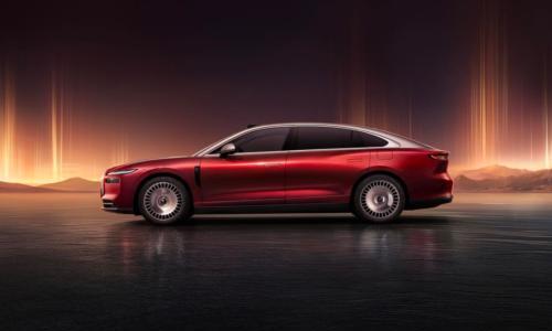 岚图: "华为系"冲击BBA份额