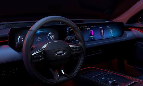 新车座舱周报: 福特换芯、日产堆内存!合资车集体"堆屏"自救