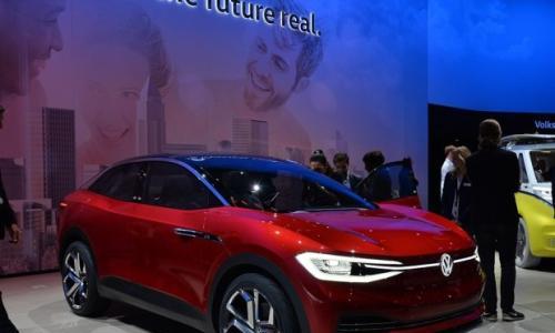 奔驰宝马等齐发力  电动车时代将到来