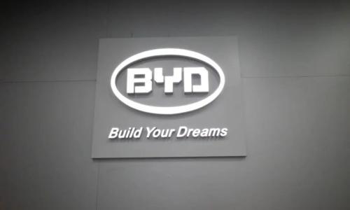 比亚迪不拉踩,长城接地气,吉利痛批设计,三大车企的终局思考