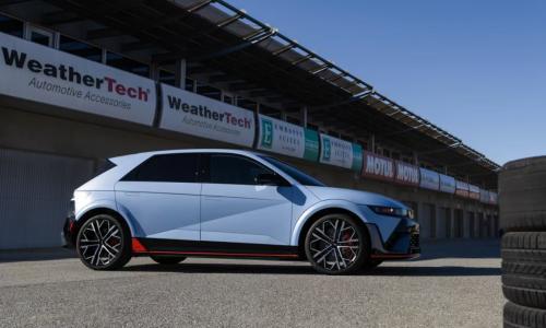 保时捷怎么给电车装了个"假变速箱"?