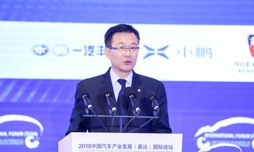 东风汽车安铁成: 汽车行业迈入了高质量发展的新征程