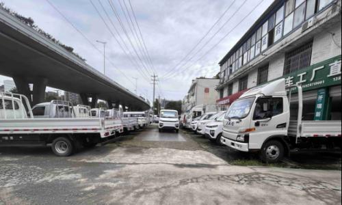 2025年新能源物流车经销商转型的前后两难