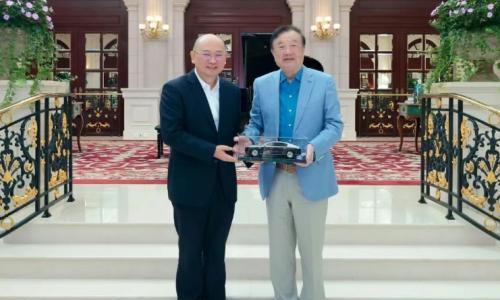 江汽集团董事长项兴初拜访任正非