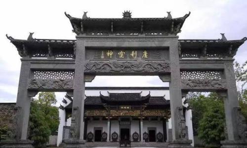 试驾全新CS75PLUS 蓝鲸2.0T动力表现如何?