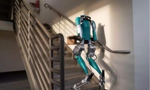 机器人送快递只是福特自动化战略展现的一角