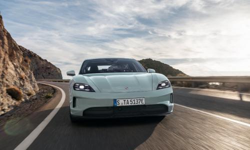 保时捷,被重估的"桌边人"