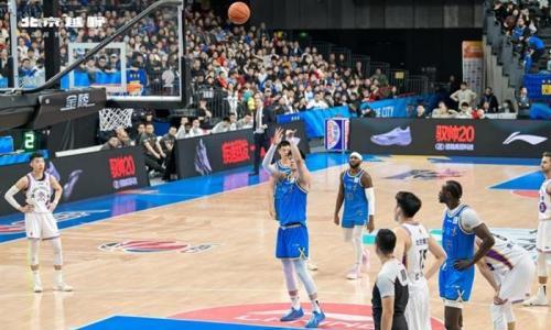 京城德比精彩开战!BJ40增程元境智行交车仪式点亮北汽男篮北京越野品牌之夜