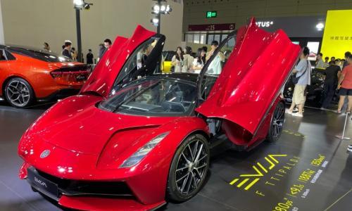 2024粤港澳车展: 路特斯EVIJA亮相