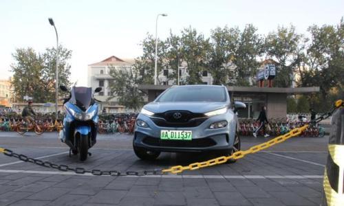 续航里程可达501km 北汽EX3到底表现如何?