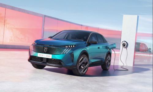 守腹地、攻北美: Stellantis在压力中寻求突围