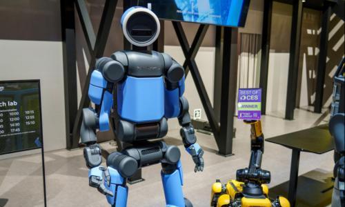 饭碗保卫战打响?现代汽车拟部署3万台人形机器人,韩国工会要硬刚到底?