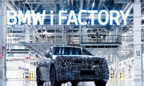 宝马新世代iX3长轴距版领衔,国产20款新车矩阵亮相