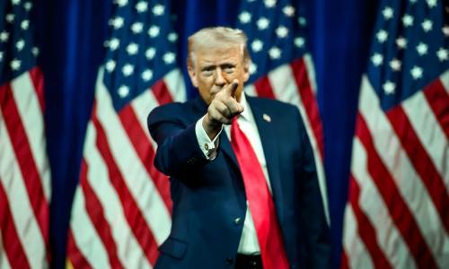 美国特朗普政府将全球关税从10%提高至15%