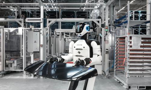 宝马在德国工厂启动人形机器人试点项目