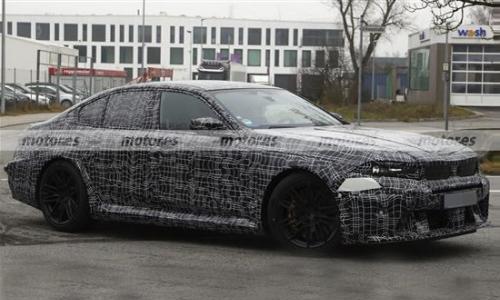 大屏配双辐方向盘 新款宝马M5内饰谍照曝光