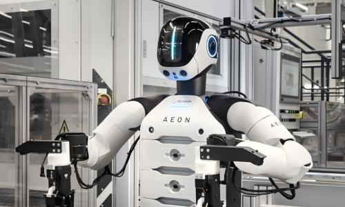 宝马工厂人形机器人,电爪来自中国