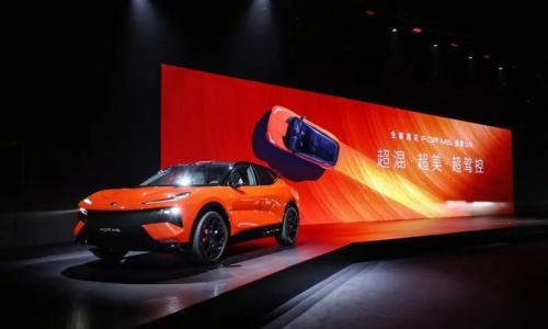 冯擎峰驳斥 "伪高性能": 驾驶权,必须属于人