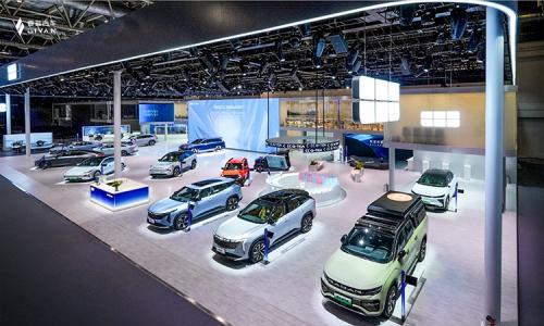 13万级唯一600km+续航,高阶智驾睿蓝7亮相北京车展