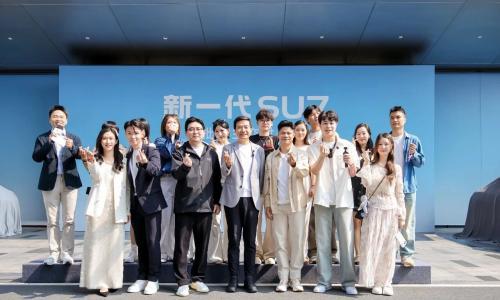 新一代SU7开启交付,锁单超3万台