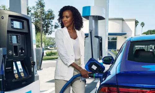 丰田将氢能计划转向卡车 因消费者对清洁燃料乘用车兴趣低迷